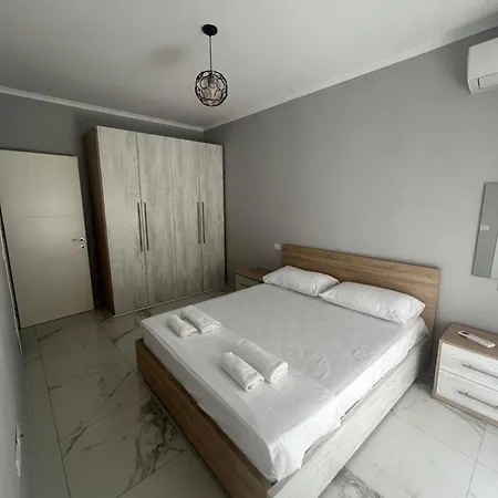 Meri's Center Apartment *