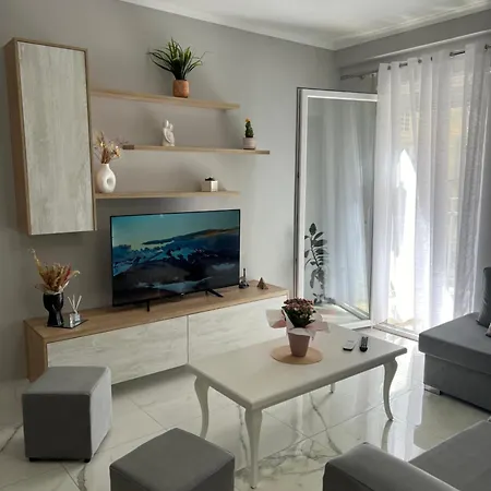 Meri's Center Apartment *